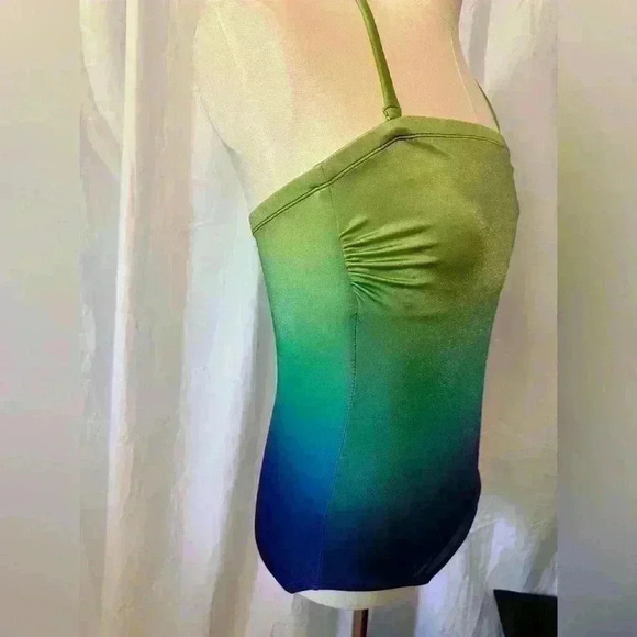 Longitude Swimsuit Size 8. Removable Halter. Built in cup bra - Picture 1 of 9